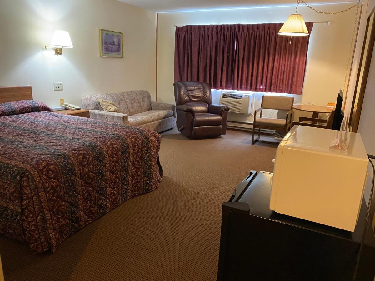 Amerivu Inn Prentice Buitenkant foto